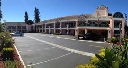 Atherton Park Inn & Suites