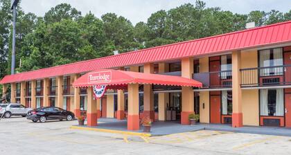 Travelodge by Wyndham Savannah Area/Richmond Hill