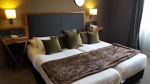 Premium bedding, in-room safe, individually decorated, desk