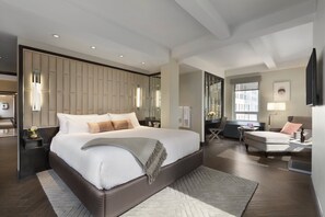 Presidential Suite | Premium bedding, down comforters, pillowtop beds, in-room safe