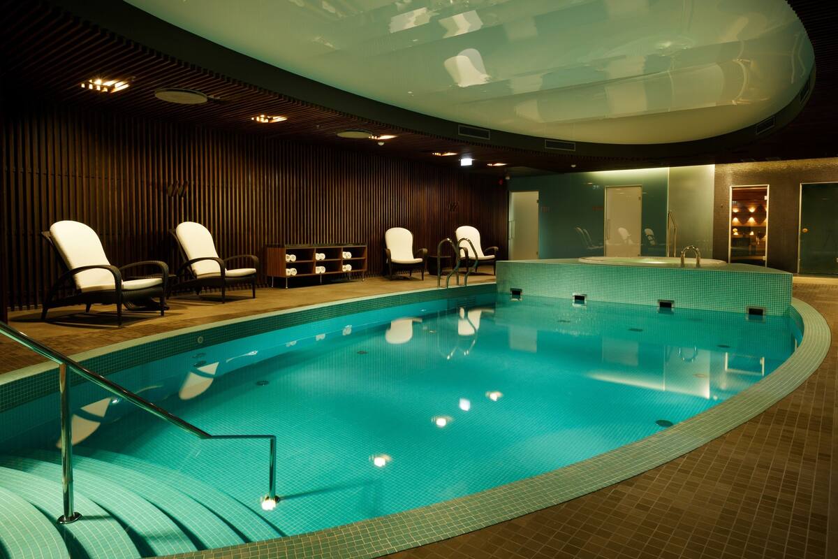 ホテル パレス 口コミ 部屋写真 料金 お得情報 エクスペディア