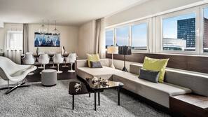Premium bedding, minibar, in-room safe, desk
