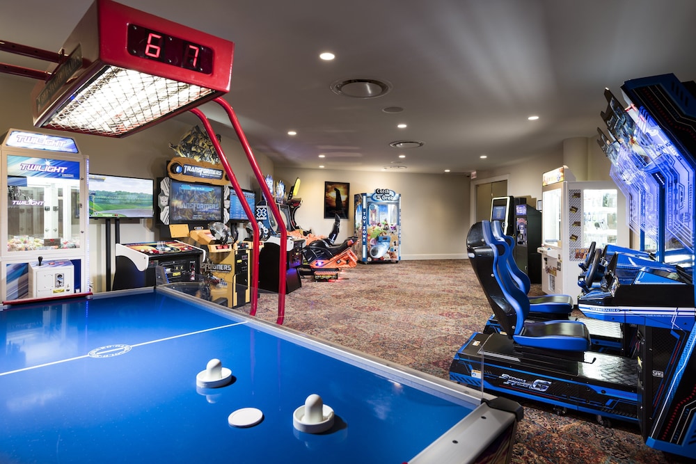 Game room, Trump National Doral Miami