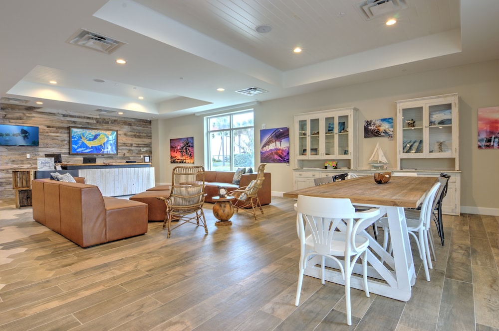 Lobby sitting area, Guy Harvey Resort on St Augustine Beach