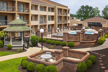Courtyard by Marriott Huntsville University Drive