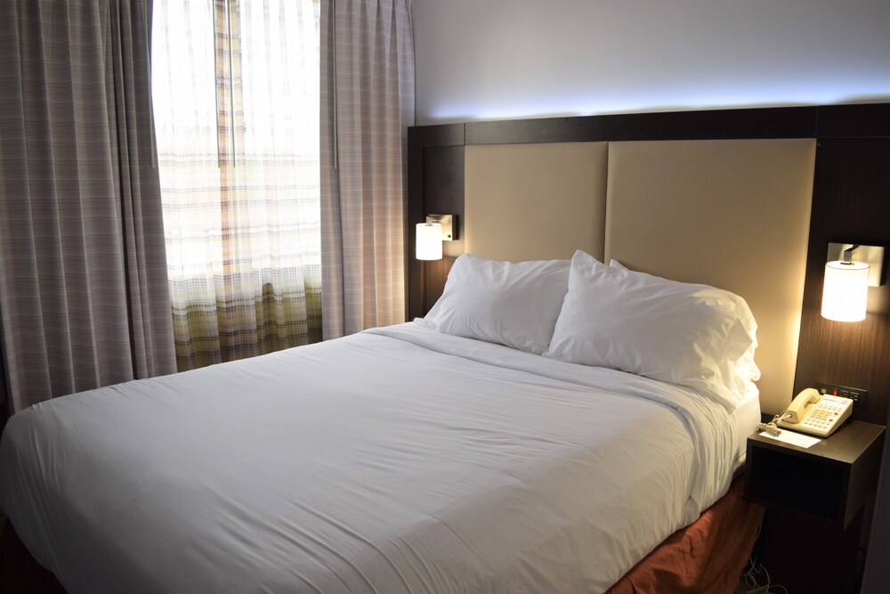 Holiday Inn Express Philadelphia NE - Bensalem, an IHG Hotel