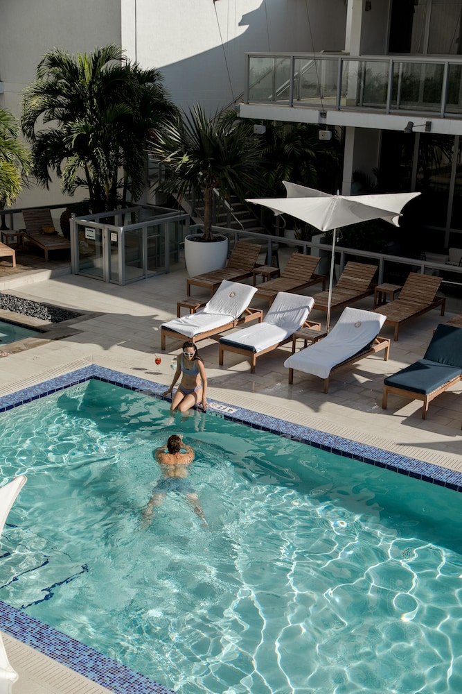 Pool, The Gabriel Miami Downtown, Curio Collection by Hilton