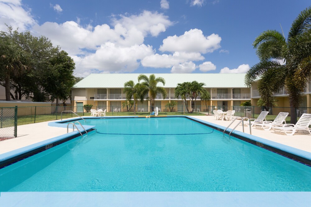 Howard Johnson Vero Beach I Howard Johnson Vero Beach I