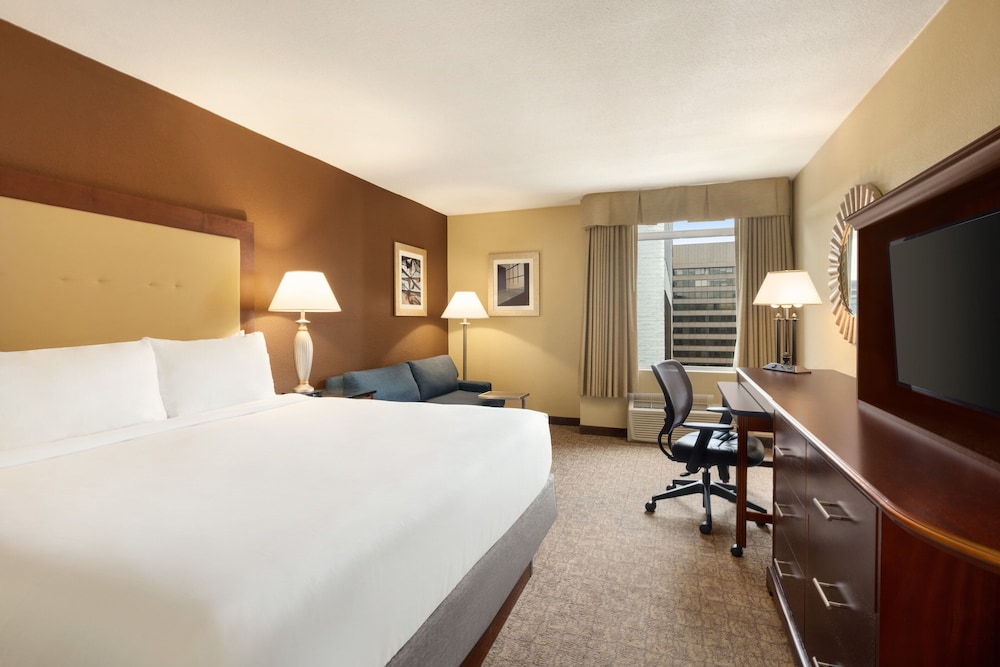 Crowne Plaza Crystal City-Washington, D.C., an IHG Hotel