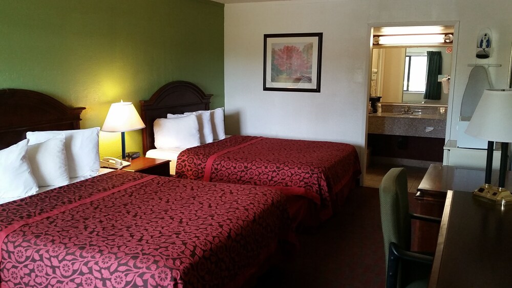 Room, Days Inn by Wyndham Santa Fe New Mexico