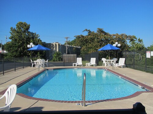 Great Place to stay Express Inn near Eureka Springs