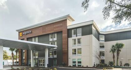 La Quinta Inn & Suites by Wyndham Myrtle Beach - N Kings Hwy