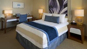 Minibar, desk, iron/ironing board, free WiFi