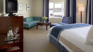 Minibar, desk, iron/ironing board, free WiFi