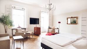 Allergikerbettwaren, Minibar, Zimmersafe, individuell eingerichtet