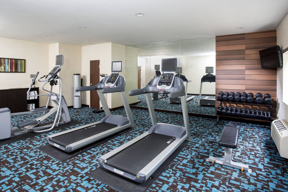 Fitness facility, Fairfield Inn & Suites Quincy