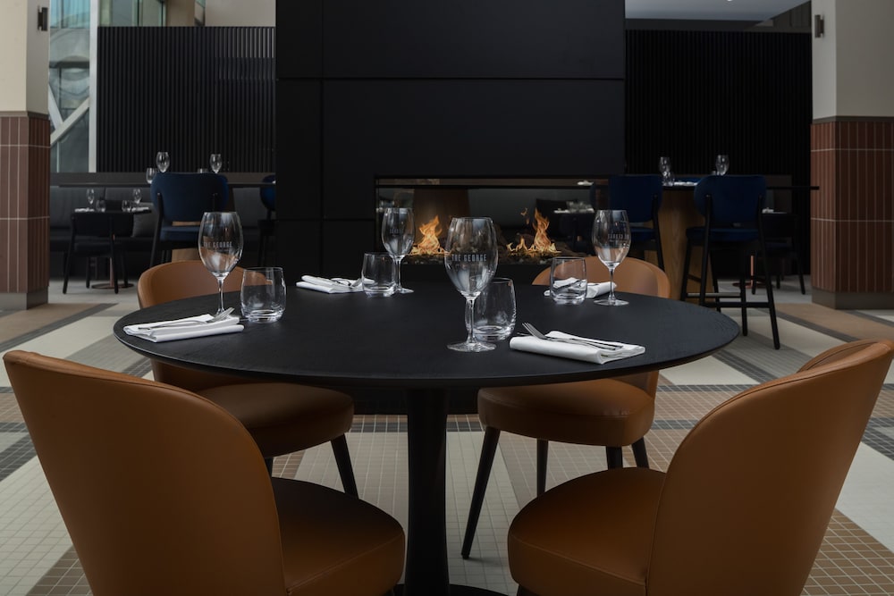 Dining, Rydges Canberra