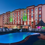 Corpus Christi Beach Hotels Oceanfront From 54 Travelocity Holiday Inn Corpus Christi North Padre Island