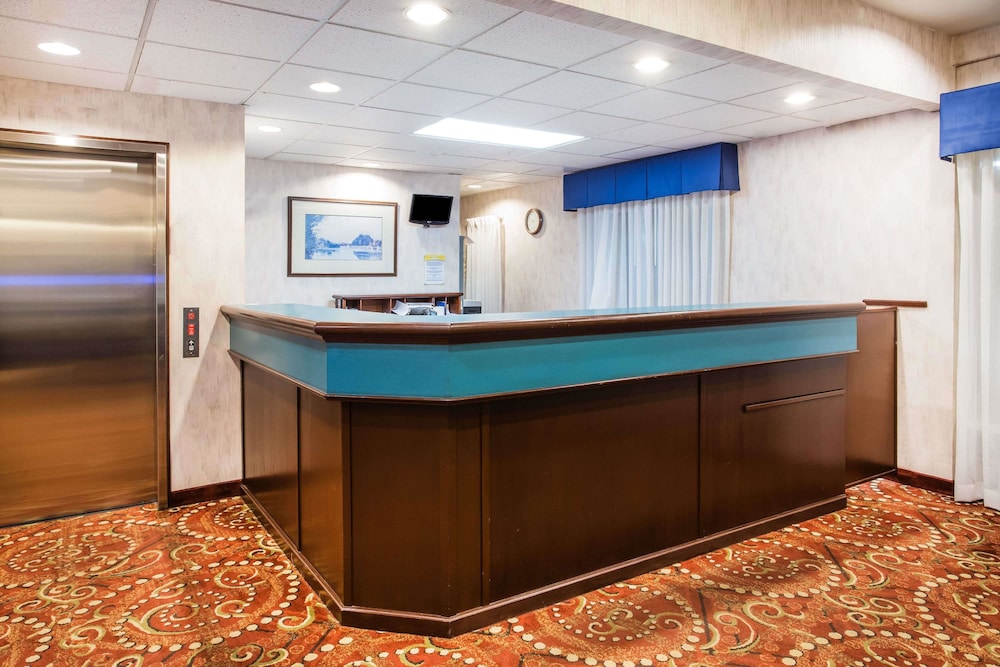 Days Inn By Wyndham Seattle Aurora In Hotel Rates Days Inn By Wyndham Seattle Aurora In Hotel Rates Reviews On Orbitz