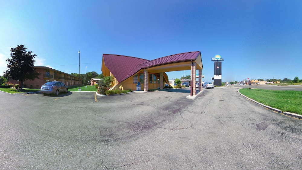 Days Inn by Wyndham Niles in Niles Best Rates & Deals on Orbitz