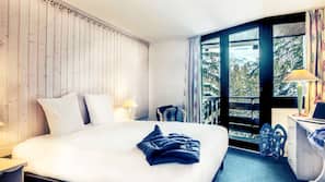 1 bedroom, premium bedding, pillow top beds, in-room safe
