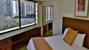 Desk, iron/ironing board, free rollaway beds, free WiFi