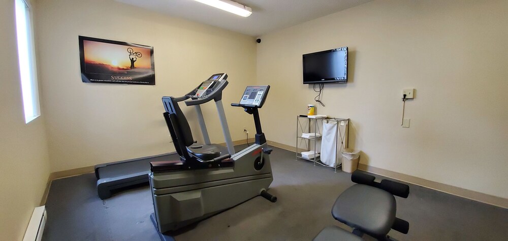 Fitness facility, Cottonwood Inn and Conference Center