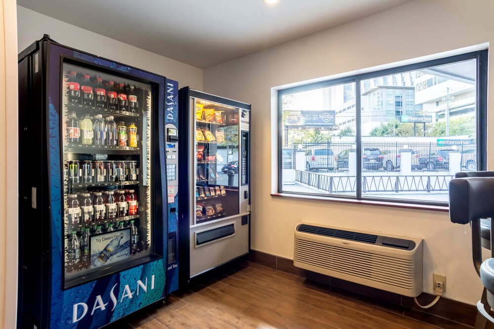 Vending machine, Motel 6 Atlanta, GA - Downtown