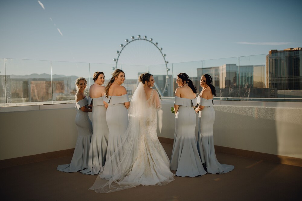 Outdoor wedding area, The Platinum Hotel