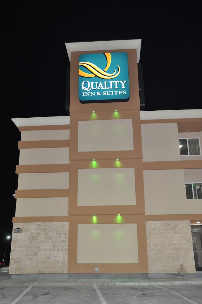 Quality Inn & Suites Plano East - Richardson