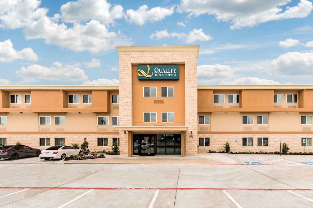 Quality Inn & Suites Plano East - Richardson