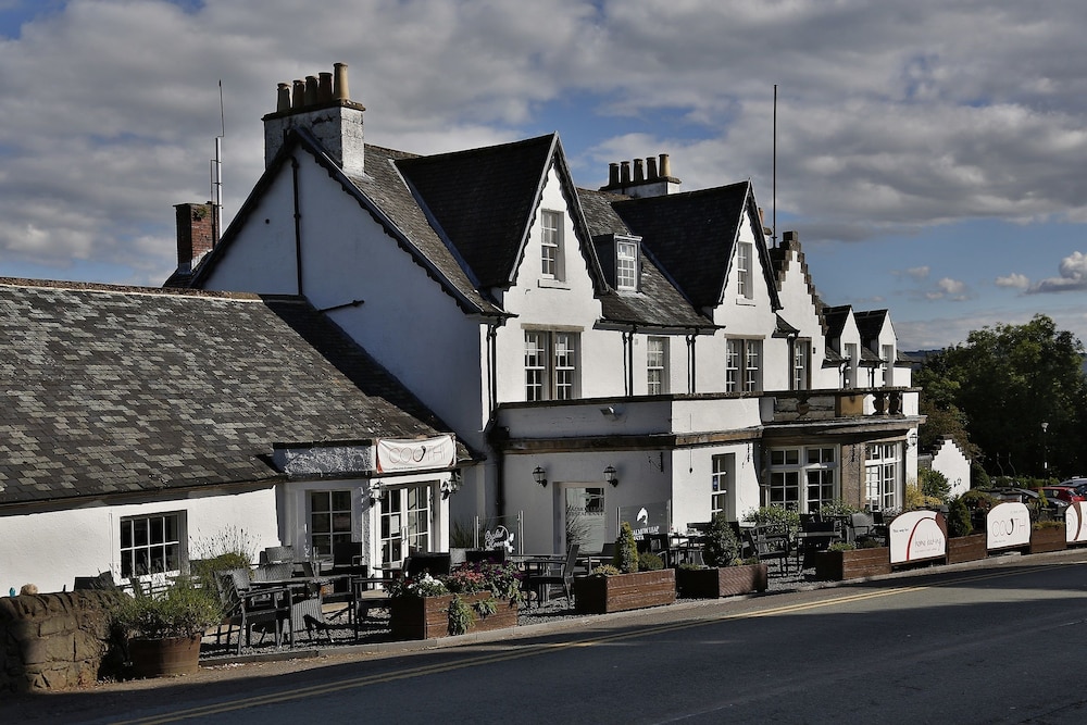 Exterior, Buchanan Arms Hotel