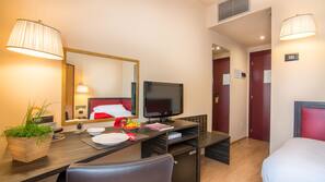 Minibar, in-room safe, desk, laptop workspace
