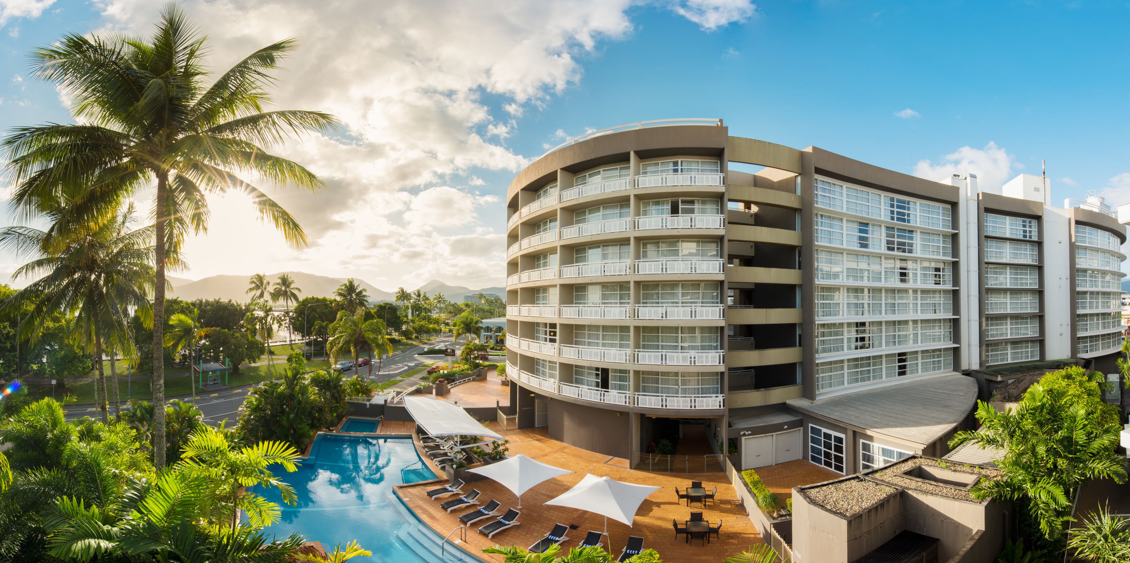 DoubleTree by Hilton Hotel Cairns
