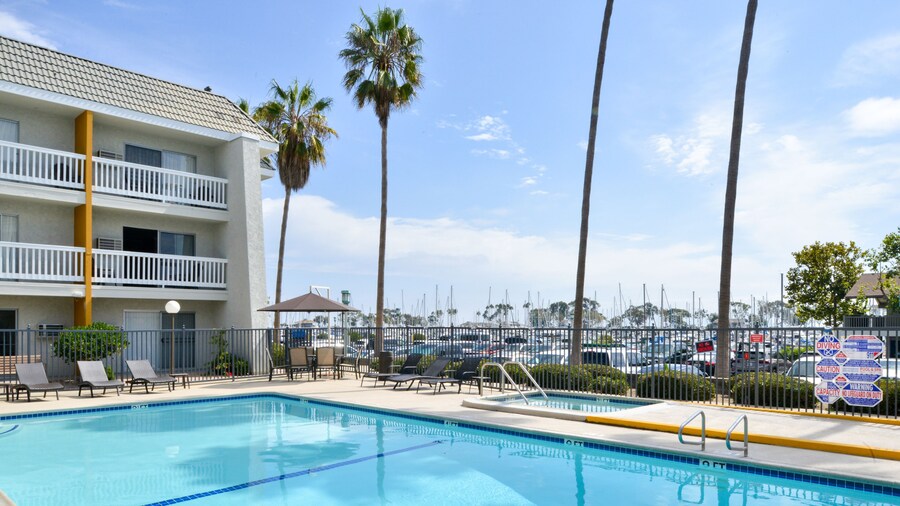Dana Point Marina Inn