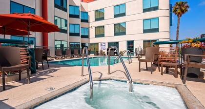 Best Western Plus Suites Hotel - Los Angeles LAX Airport