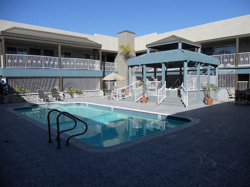 Manhattan Beach Accommodation Top Hotels 2018 2019 The Wave Manhattan Beach