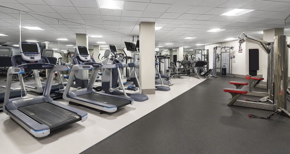 Fitness facility, Hilton Chicago/Oak Brook Hills Resort & Conference Center