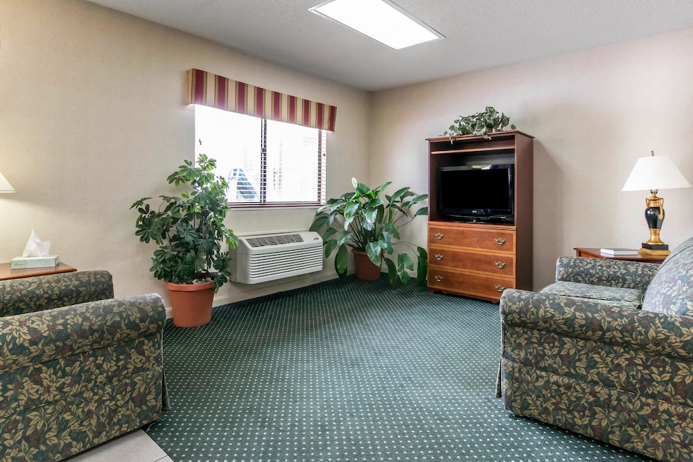 Breakfast area, Quality Inn