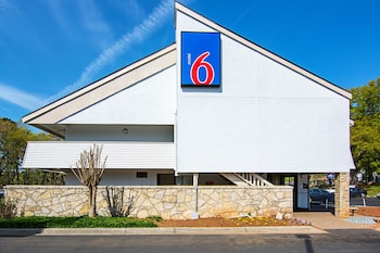 Motel 6 Charlotte NC Airport