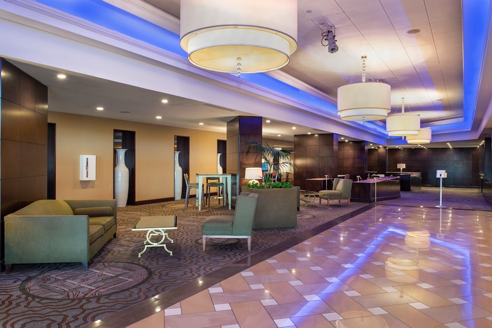 Lobby, Hilton St. Louis Airport