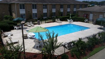 Americas Best Value Inn & Suites Foley Gulf Shores