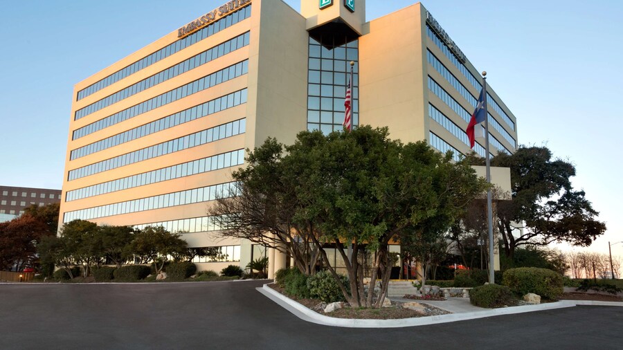 Embassy Suites by Hilton San Antonio Airport
