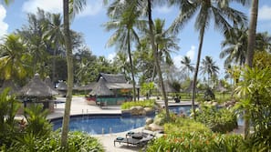 2 outdoor pools, pool umbrellas, sun loungers