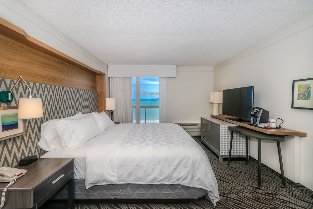 Holiday Inn Oceanfront at Surfside Beach, an IHG Hotel