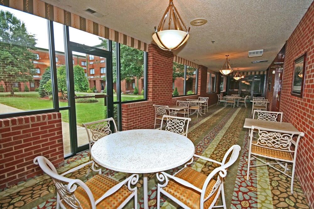 Comfort Suites Parkersburg South