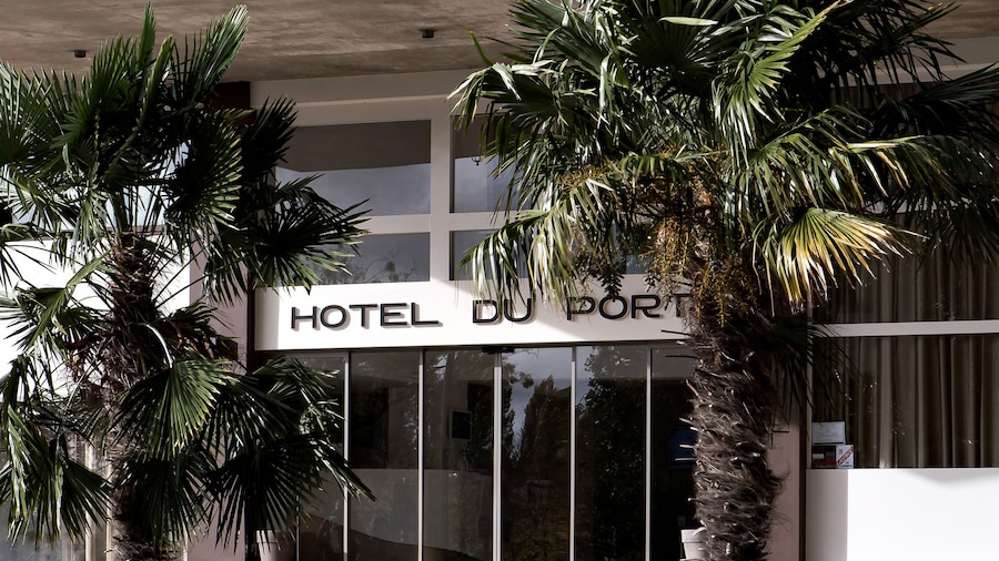 Hotel du Port