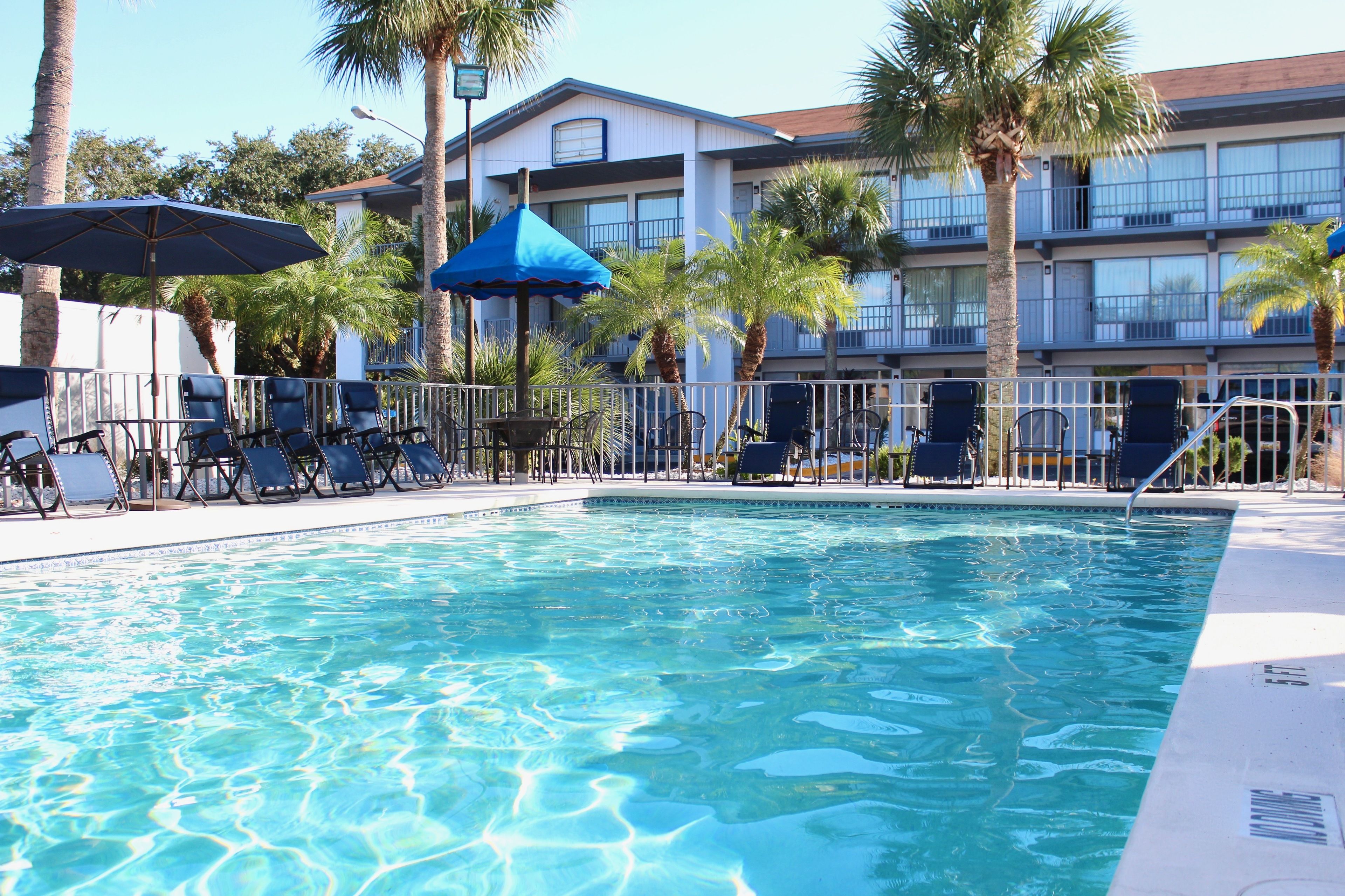 Flamingo Waterpark Resort Reviews, Deals & Photos 2023 - Expedia