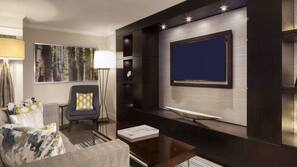 Premium bedding, down comforters, in-room safe, desk