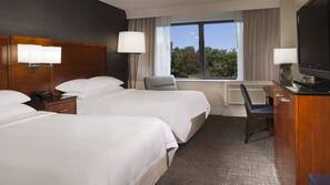 Premium bedding, down comforters, in-room safe, desk